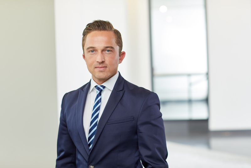 Hegenberger-Görg, Paris